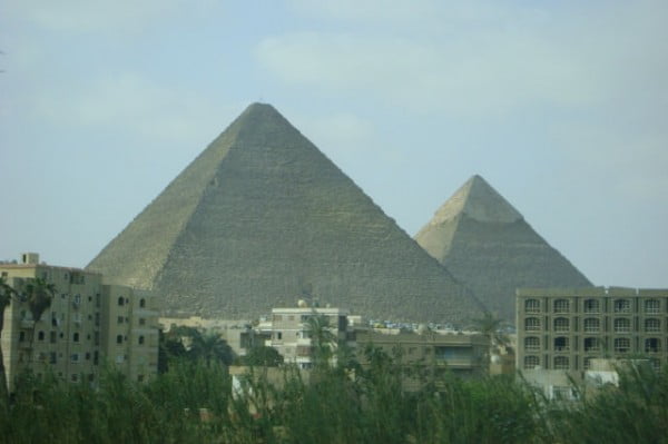 Giza Mısır Piramitleri