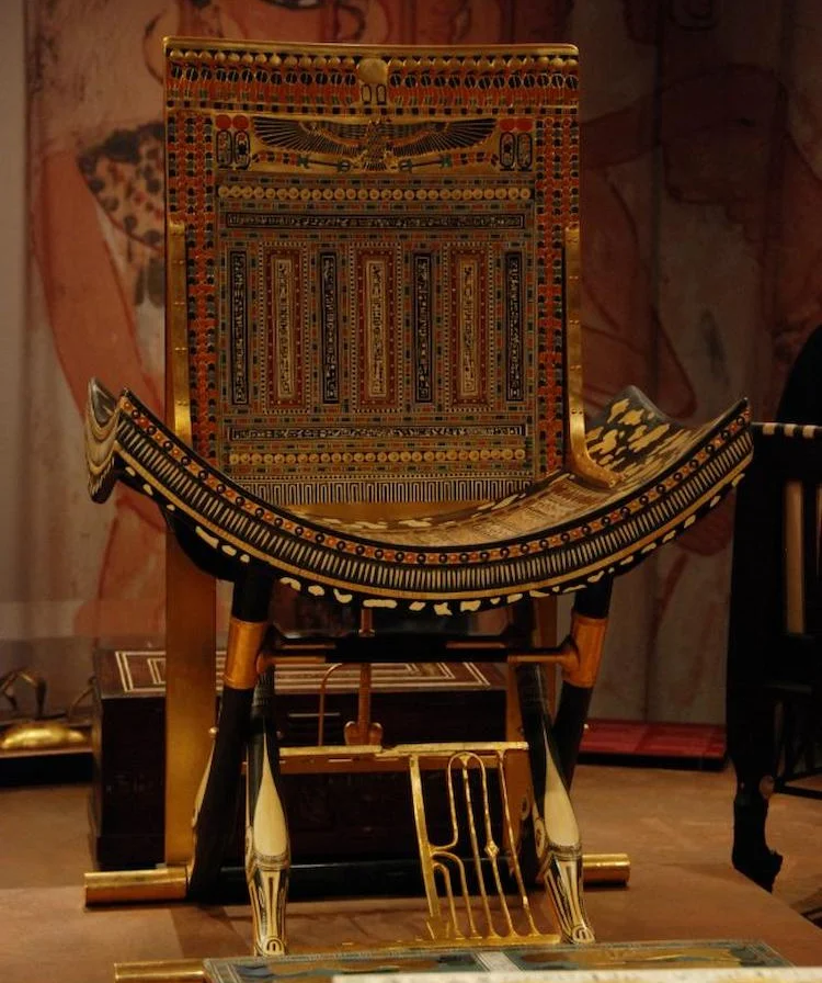 Tutankhamun throne e1634111351301 1