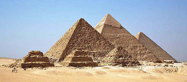 Khufu Piramidi